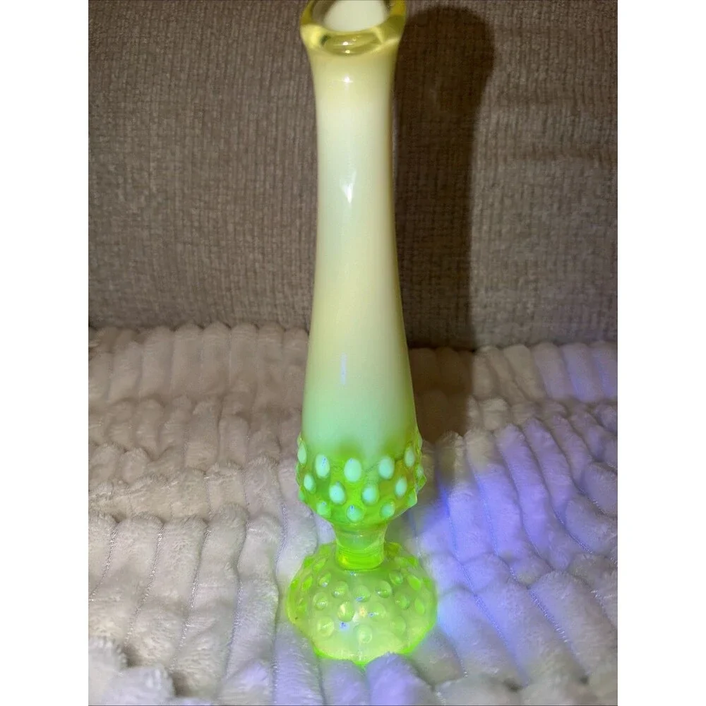 Fenton product glass